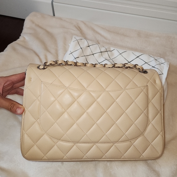 Chanel beige classic/timeless 30cm bag - Picture 8 of 13